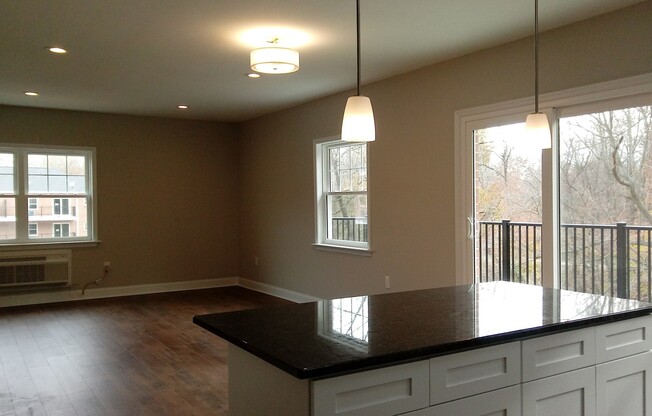 2 beds, 2 baths, 1,293 sqft, $2,950, Unit Apt 322