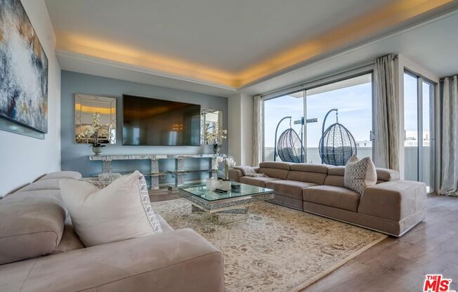 2 beds, 2 baths, 1,377 sqft, $5,750, Unit 802