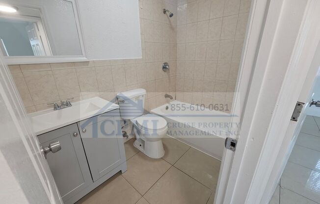 2 beds, 1 bath, 827 sqft, $1,950, Unit 635