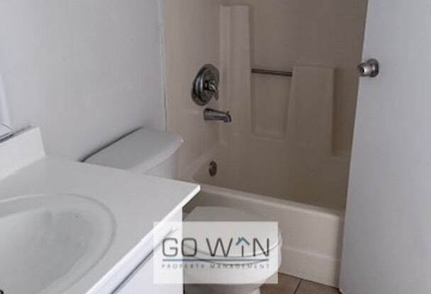 2 beds, 1 bath, $1,199, Unit 158