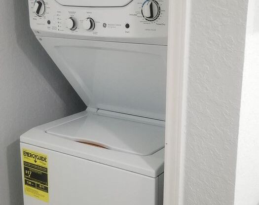 1 bed, 1 bath, $1,425, Unit Unit 347