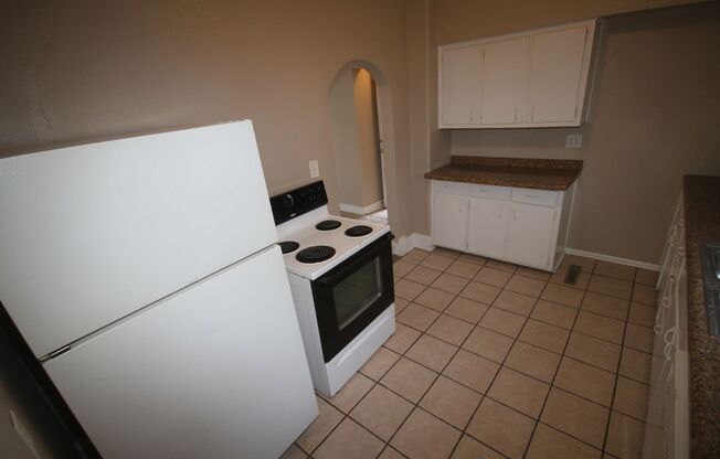 3 beds, 2 baths, $1,575