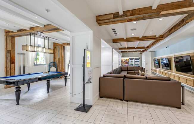 Resident lounge , billiards and gaming area