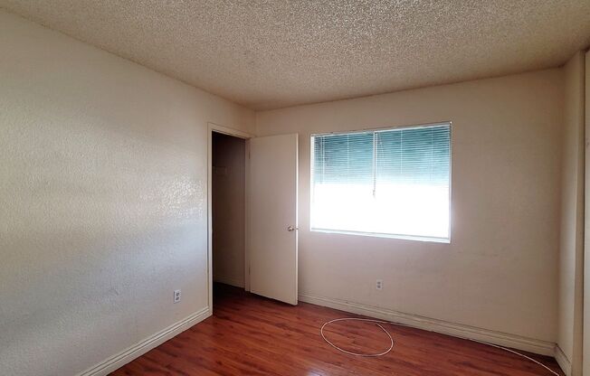 2 beds, 2 baths, $1,200, Unit # 214