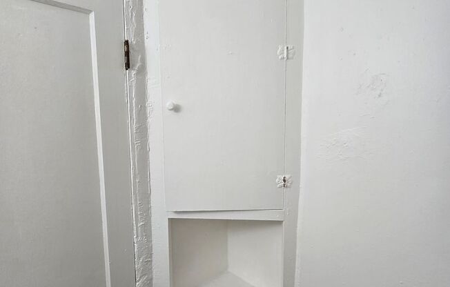 1 bed, 1 bath, 450 sqft, $985, Unit 2
