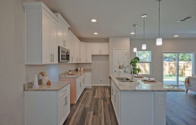 3 beds, 2.5 baths, 1,652 sqft, $2,200, Unit 5409