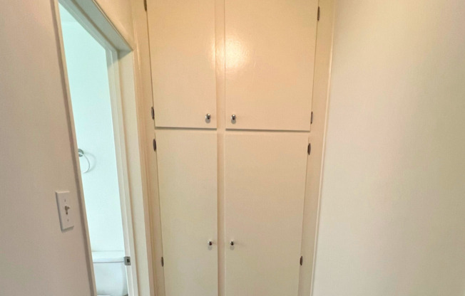 1 bed, 1 bath, 525 sqft, $1,975, Unit 15