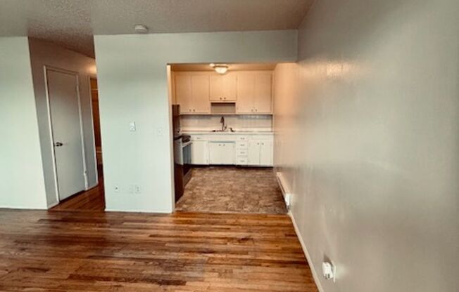 Eden Roc Apartments #2