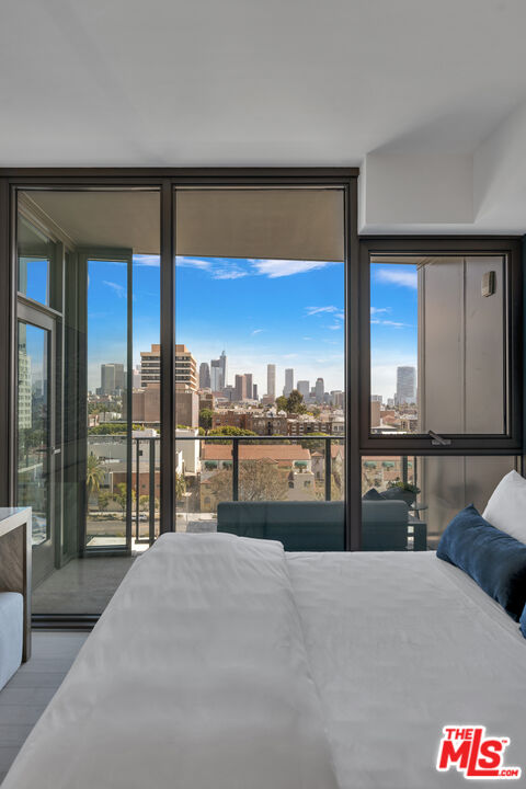 3 beds, 3 baths, 2,614 sqft, $17,995, Unit PH02