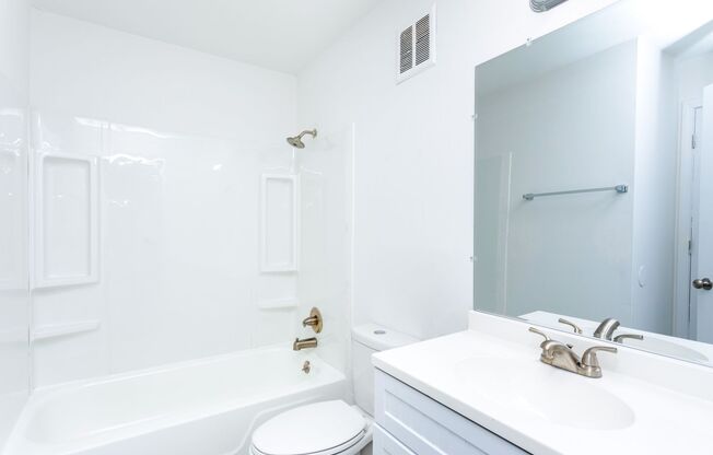 2 beds, 1.5 baths, 1,150 sqft, $1,280, Unit 103