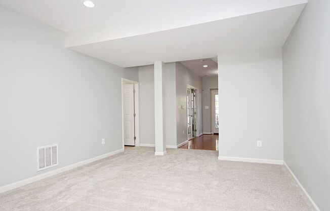Spacious Cherry Hill Townhome