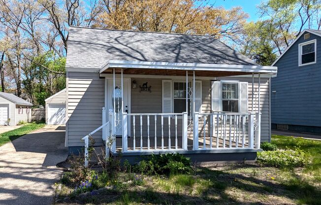 Norton Shores House for Rent 1874 Manor