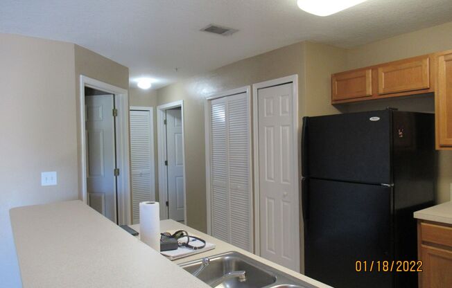 2 beds, 2 baths, $1,425, Unit Unit 2-11