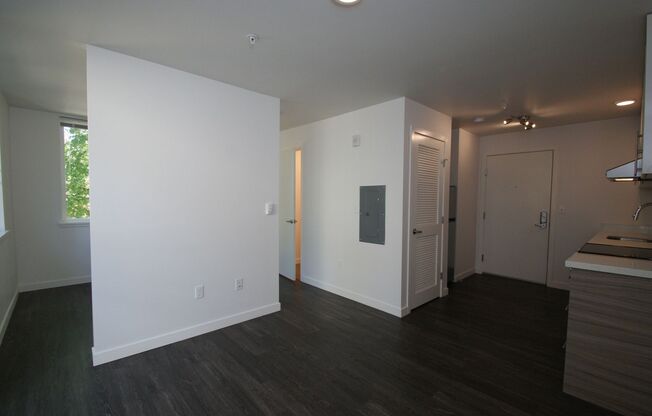 1 bed, 1 bath, 368 sqft, $1,450, Unit 110