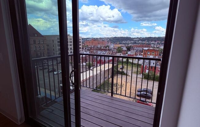 1 bed, 1 bath, 635 sqft, $2,150, Unit Unit 604