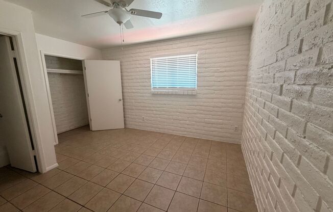 1 bed, 1 bath, 570 sqft, $899, Unit 16621-13