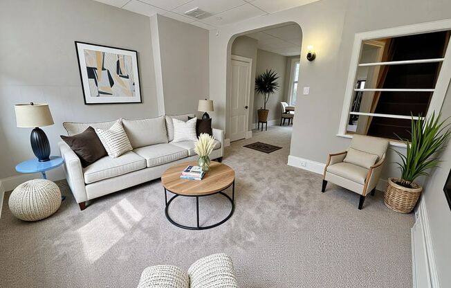 2 Bedroom 1 Bathroom in York!
