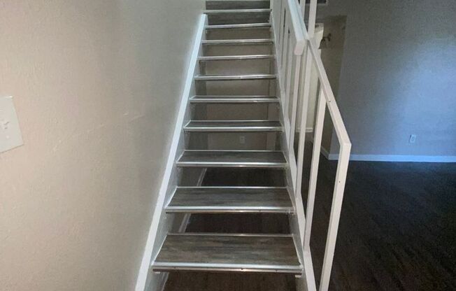 2 beds, 1.5 baths, 949 sqft, $1,450, Unit 277