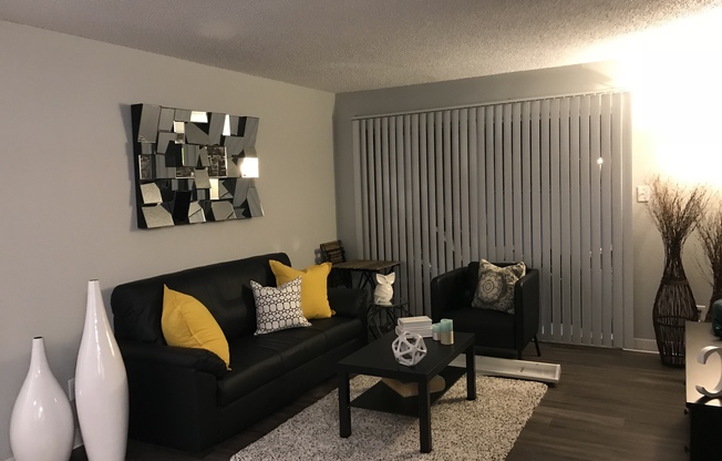 Spacious Living Area | Sacramento One Bedroom Apartments | The Confluence