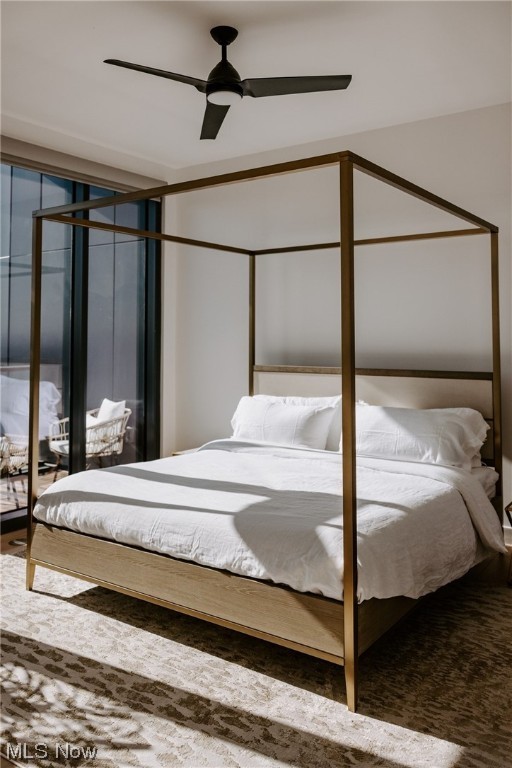 2075 W 25 ST