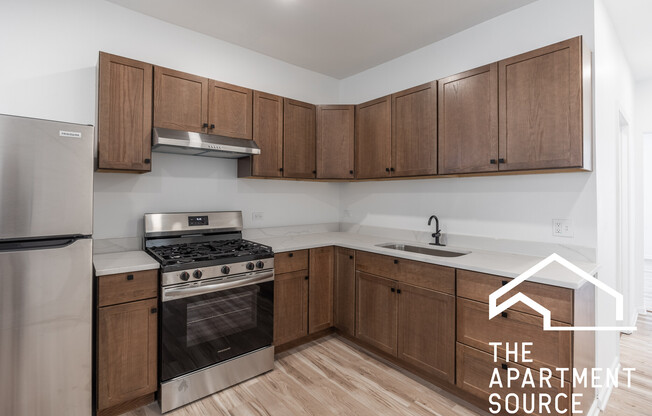 3140 N KIMBALL AVE