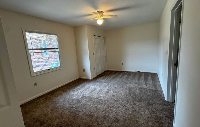 1 bed, 1 bath, 574 sqft, $1,550, Unit 9D