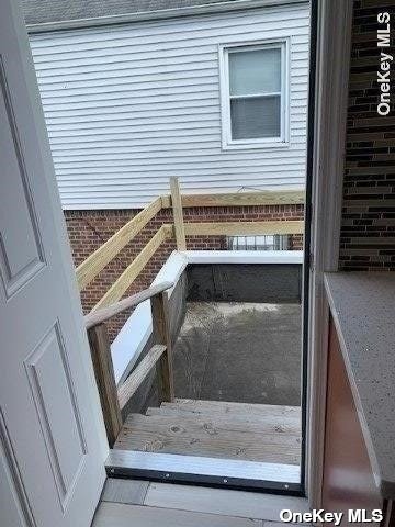 111 38 176 ST
