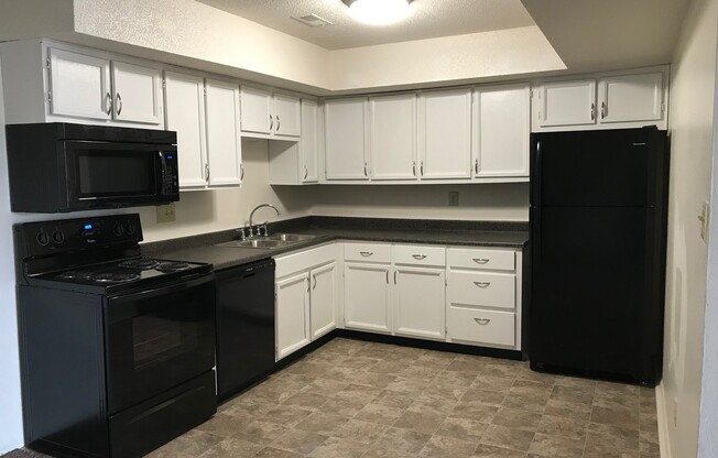 3 beds, 2 baths, 1,265 sqft, $1,242, Unit 08 - 811