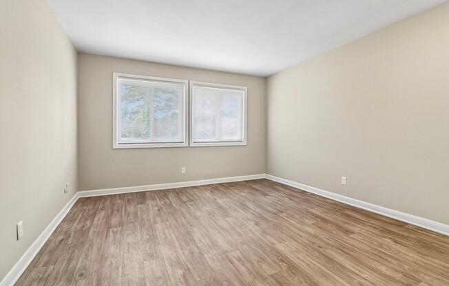 Elevate your living experience at The Preserve On Conley Apartments. This spacious unit features plenty of natural light and beautiful laminate flooring, perfect for a fresh, modern lifestyle. Explore your possibilities today!