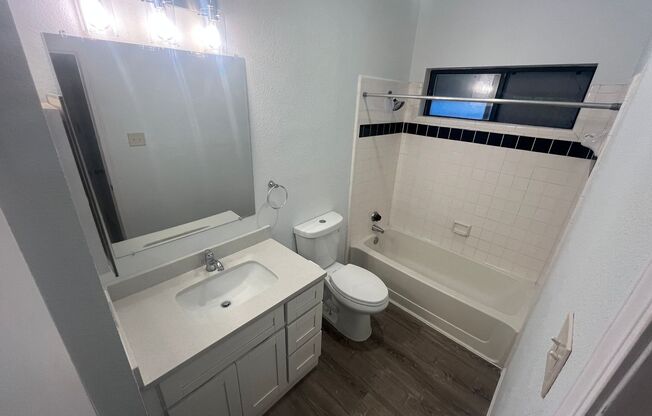 2 beds, 2 baths, $2,450, Unit # 201
