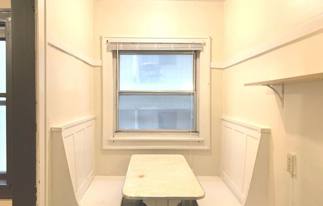 Studio, 1 bath, $875, Unit 13