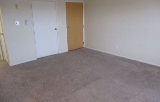 1 bed, 1 bath, 600 sqft, $950, Unit 502