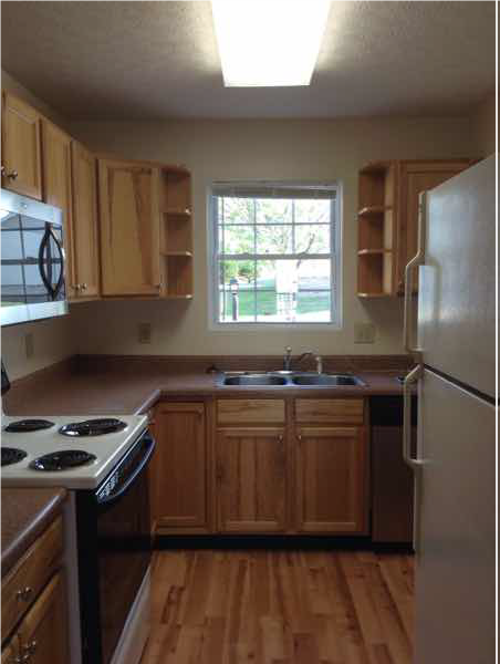 4 beds, 3 baths, 1,635 sqft, $1,500, Unit 1471 West Rockcrest Drive