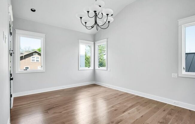 5 beds, 5 baths, $12,500