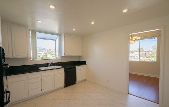 2 beds, 2.5 baths, 1,600 sqft, $5,600, Unit 303