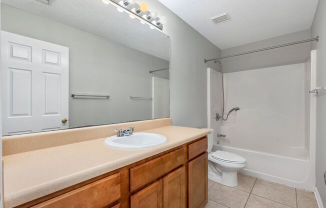 2 beds, 1.5 baths, $1,600