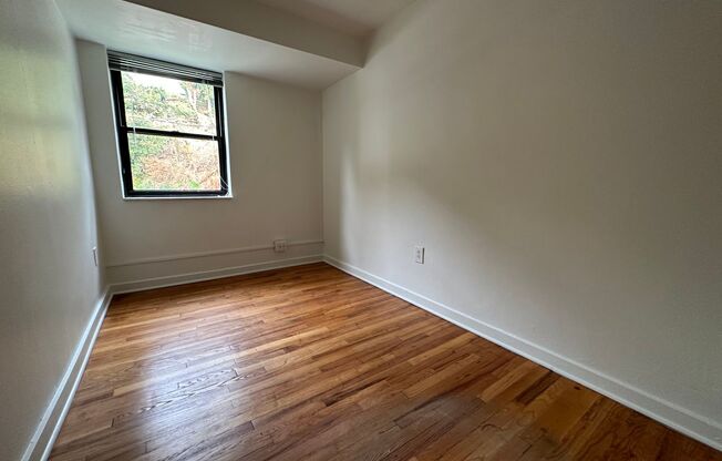 5208-5240 Stanton Avenue