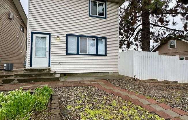 Beautiful 3 Bedroom South Hill Home