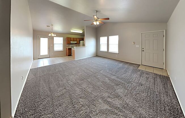 3 Bedroom, 2 Bathroom Duplex in Norman!