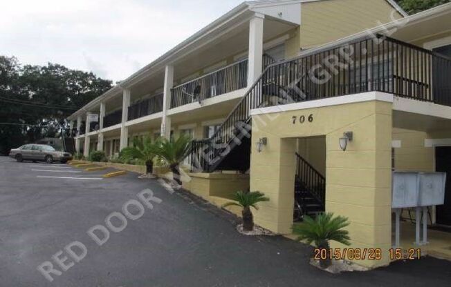 2 beds, 1 bath, $1,195, Unit 2