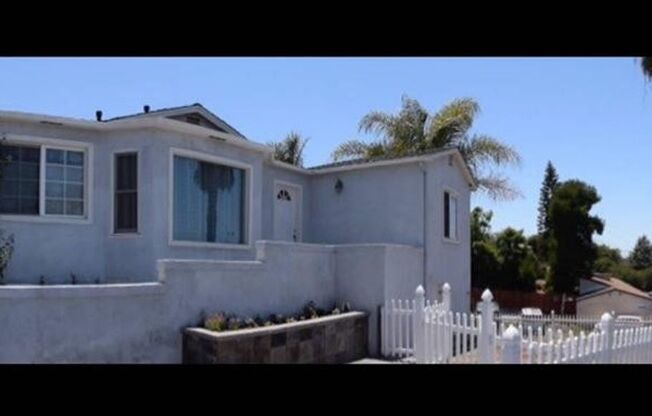 Amazing 3 Bedroom 1 Bathroom House High off street with Incredible views.