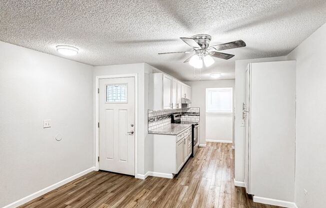 2 beds, 2 baths, 1,096 sqft, $1,525, Unit 1877A