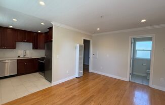 1 bed, 1 bath, 400 sqft, $2,295, Unit 721 Rollins Rd. #03