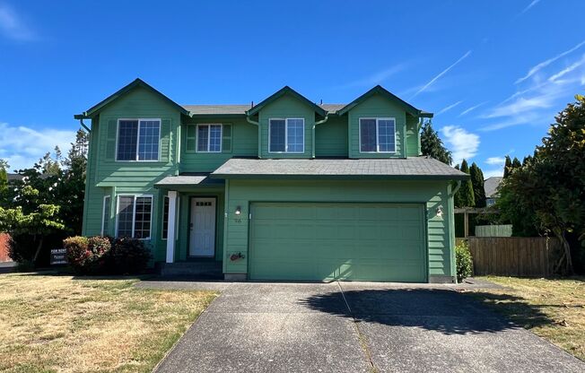 2 Story North Salmon Creek Home for Lease - 916 NW 148th St