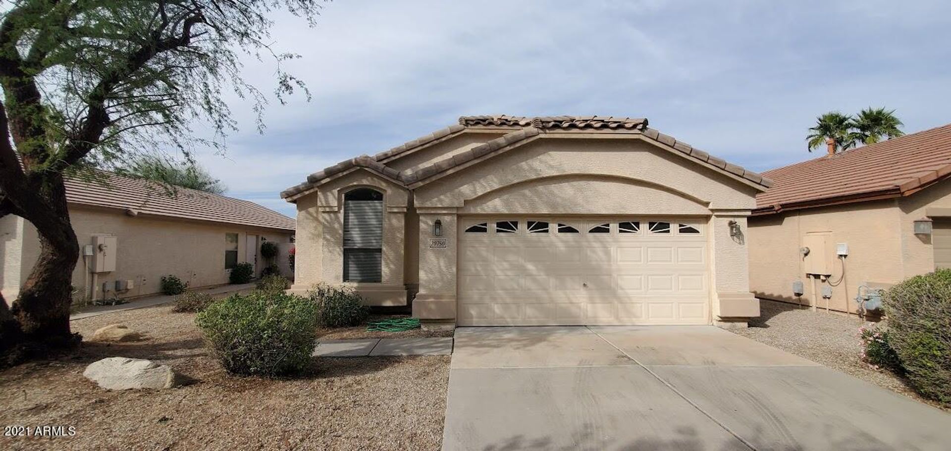 20750 N 38th St, Phoenix - Great Location 3 bed/2 bath