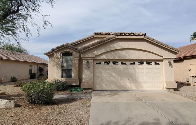 20750 N 38th St, Phoenix - Great Location 3 bed/2 bath