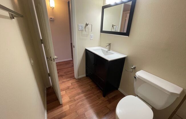 2 beds, 2 baths, 872 sqft, $1,275, Unit 20-A