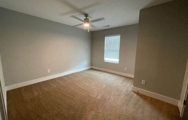 3 beds, 3.5 baths, 1,568 sqft, $2,595, Unit Unit 504