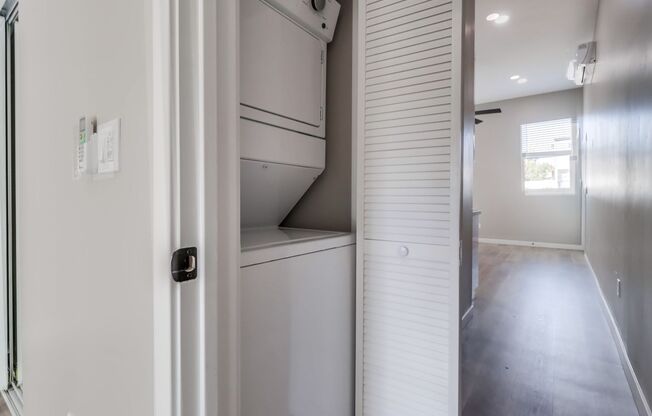 1 bed, 1 bath, 450 sqft, $2,095, Unit 4745-2