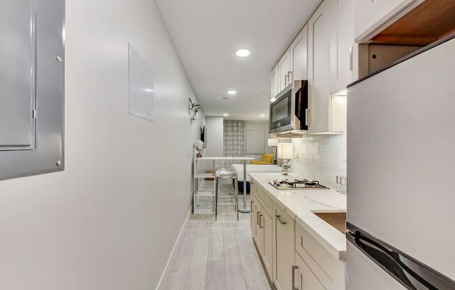 Modern 3BR/2BA | Renovated Unit with Patio